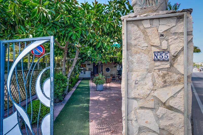 Hotel Vela Velo Club Вьесте Экстерьер фото