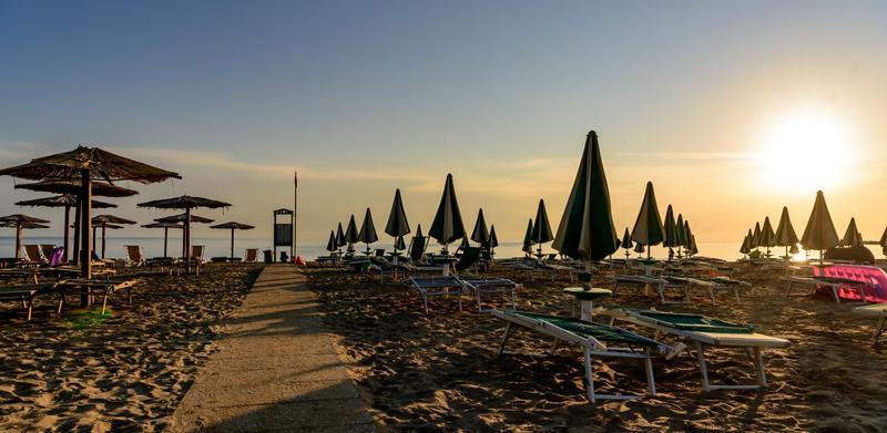 Hotel Vela Velo Club Вьесте Экстерьер фото